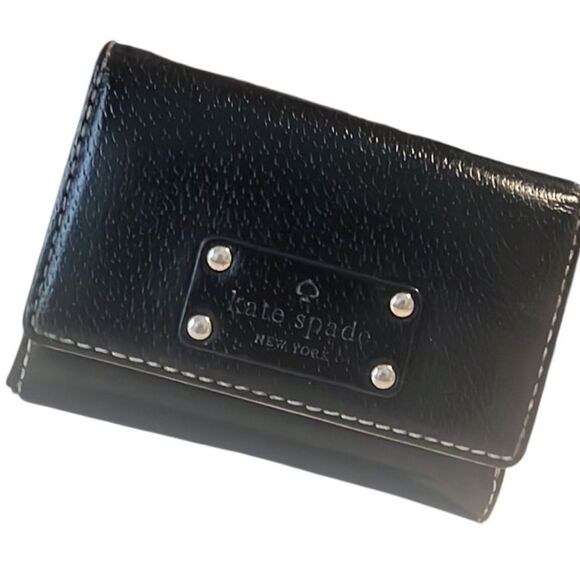 Kate Spade Black Leather Key Fob Zip Coin Bifold Wallet - Picture 1 of 15